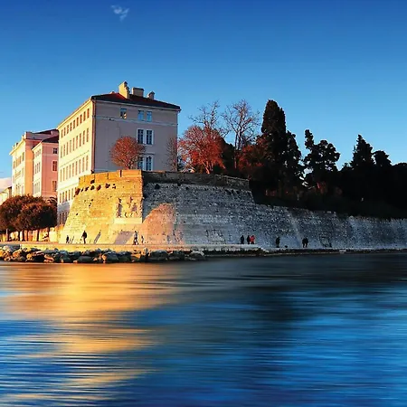 아파트 2 Bedroom Lovely Apartment In Zadar *
