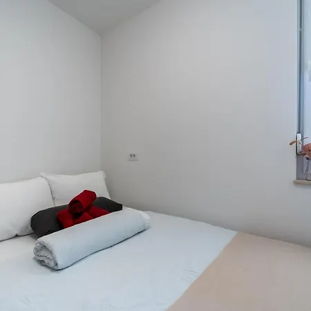 Cozy In With Wi-fi *